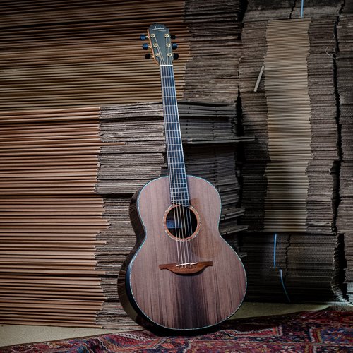 Western acoustic best sale guitar